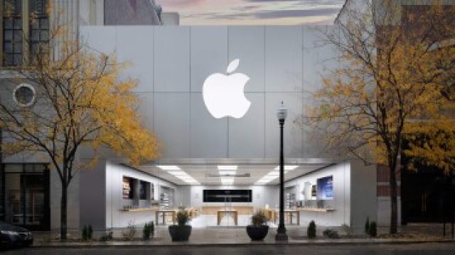 Apple's Strategic Move Amid Rising RAM Prices: A Potential Game Changer