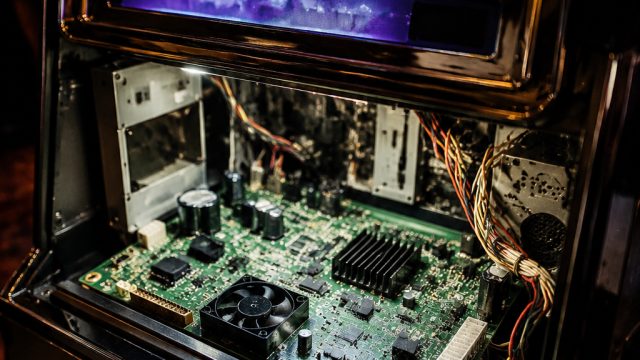 Exploring the Latest Trends in Electronic Components: A Deep Dive